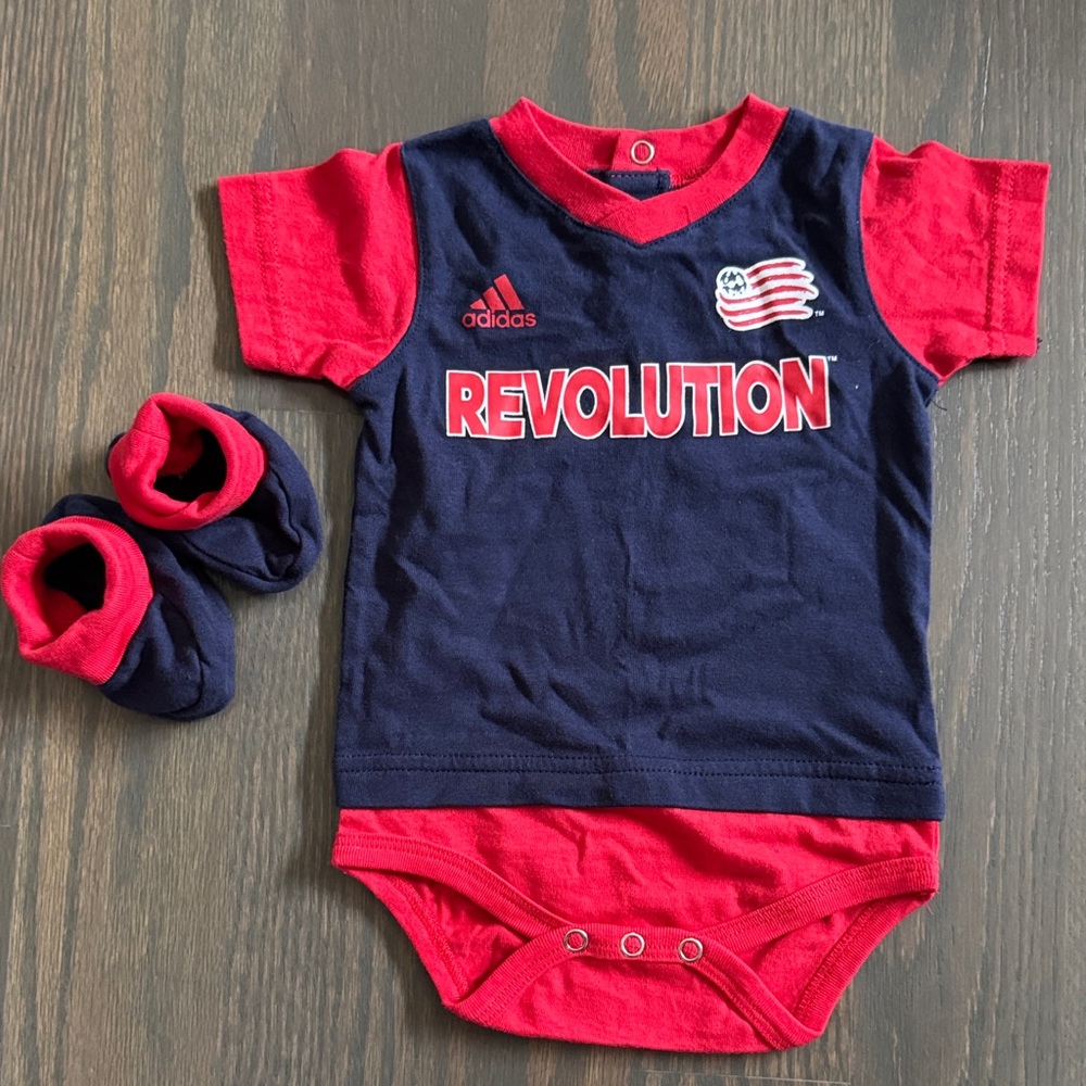 Adidas New England Revolution MLS Baby Bodysuit & Booties Set 3-6M Soccer